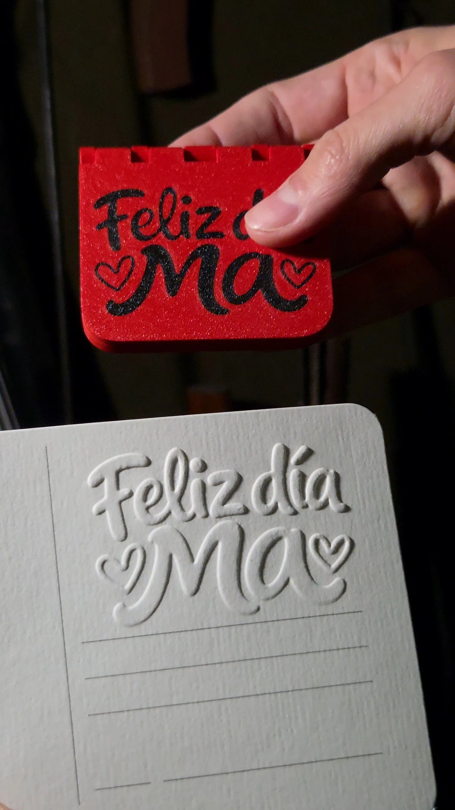Sello Feliz Día Ma — Sello y tarjeta con relieve